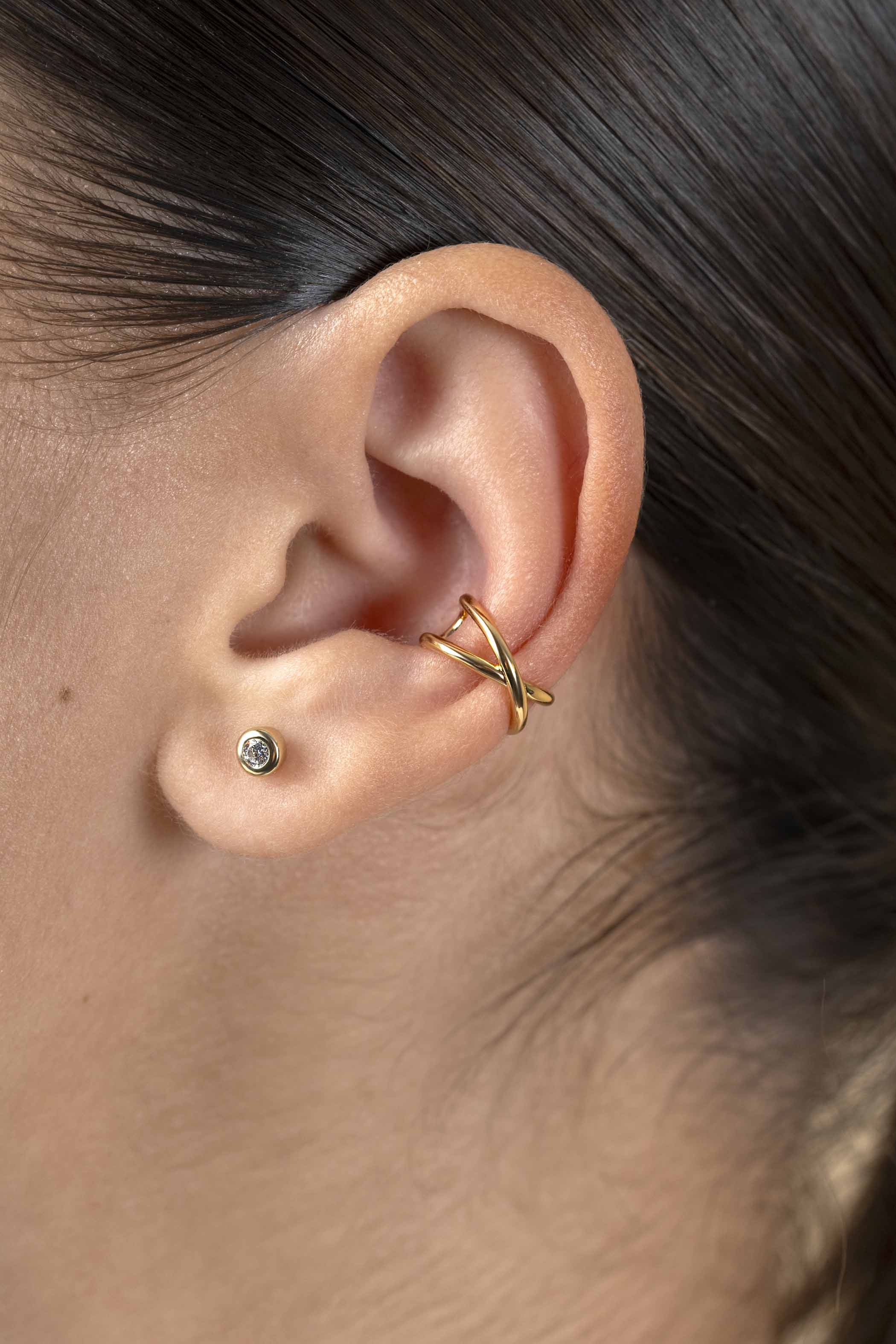 12,5mm ZINZI gold plated zilveren ear cuff cross-over gladde buis 5,5mm breed per stuk geprijsd ZIO-CUFF5G