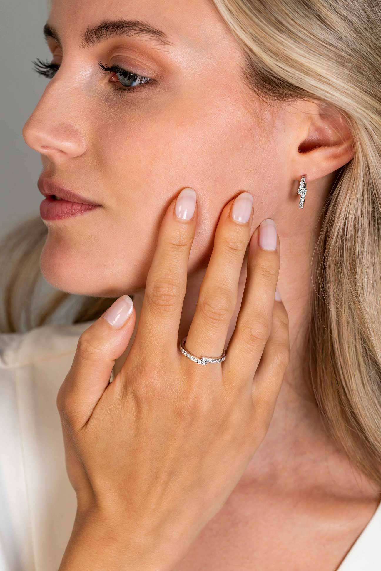 ZINZI zilveren fantasie ring bezet met witte zirconia's ZIR2327