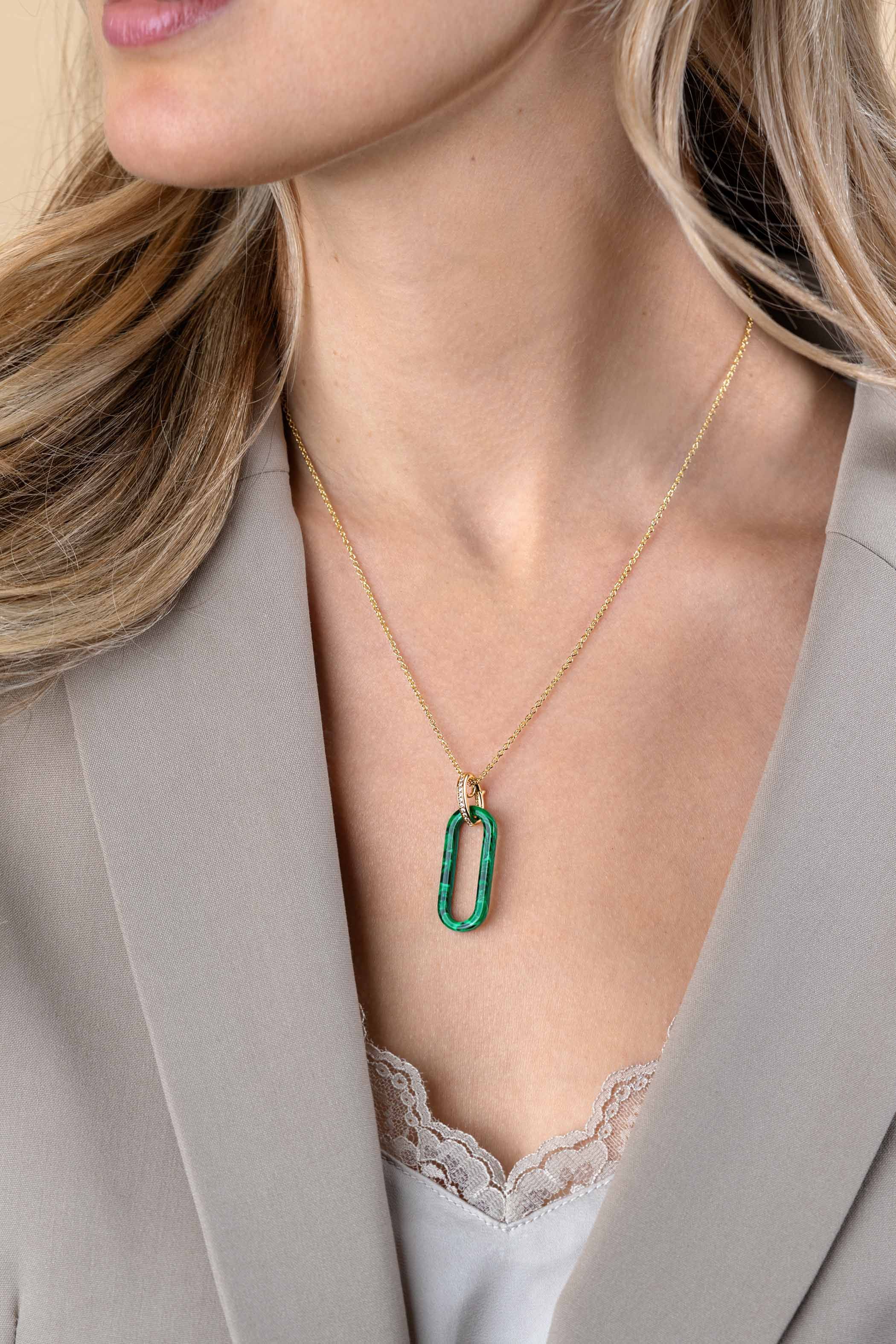 ZINZI grote ovale hanger 38mm in trendy malachiet groen en luxe goldplated hangoog ZIH2456G (zonder collier)